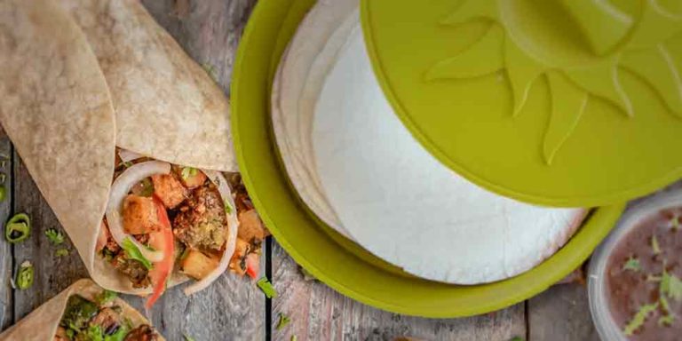 How-to-use-a-tortilla-warmer